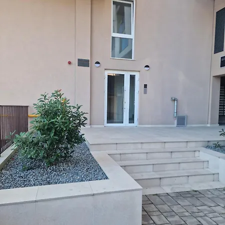 Blue Apartment Nearby Amethyst & Vivo Mall Floresti  Exterior photo