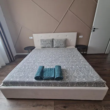 Blue Apartment Nearby Amethyst & Vivo Mall Floresti  Exterior photo