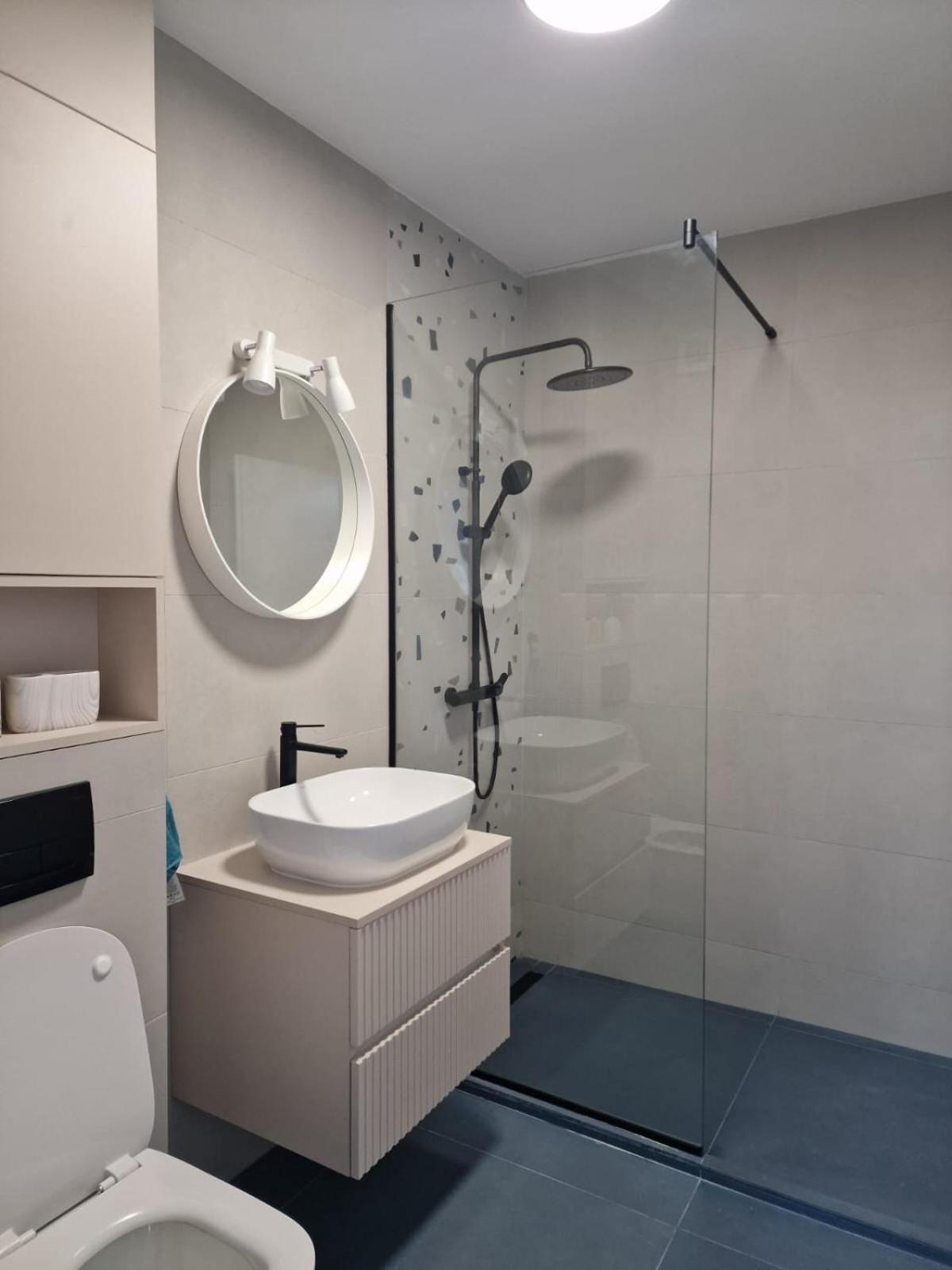 Blue Nearby Amethyst & Vivo Mall Apartment Floresti (Cluj)