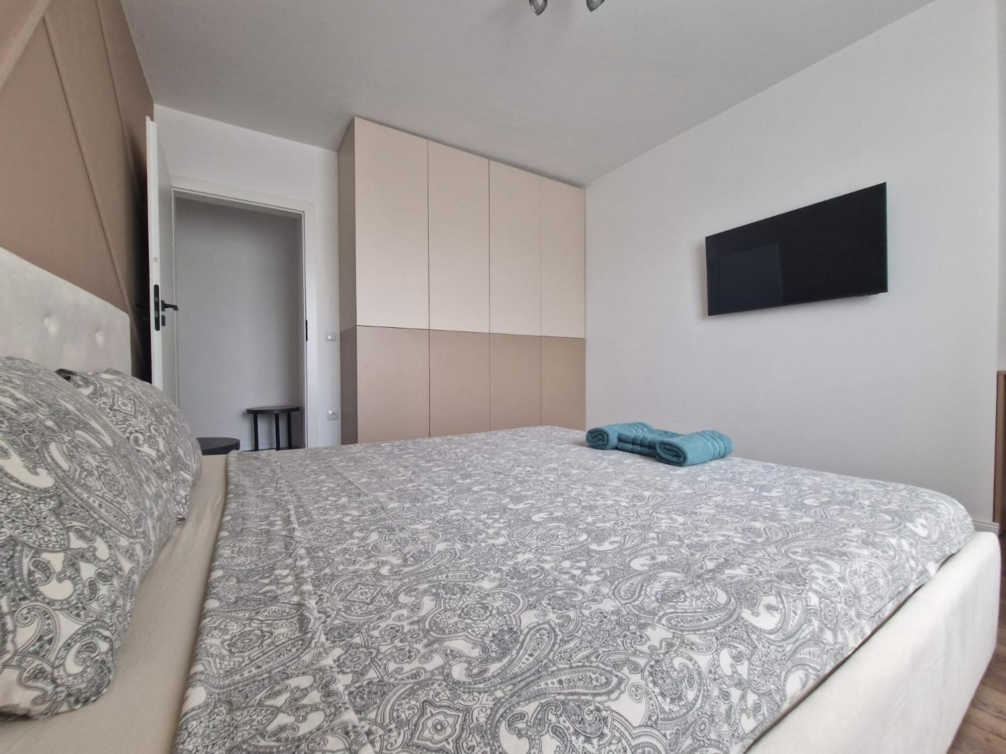 Apartment Blue Nearby Amethyst & Vivo Mall Floresti (Cluj)